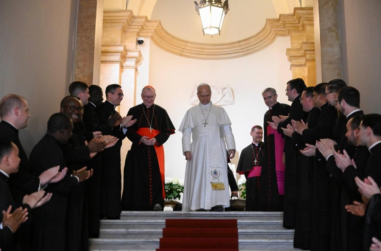 A lAcademie pontificale ecclesiastique Leon XIV exhorte a la