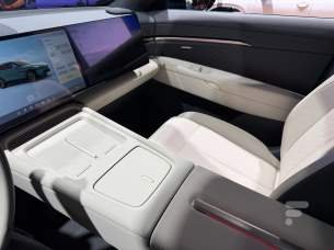 Volkswagen ID. Unyx 08 // Source : Vincent Sergère pour Frandroid