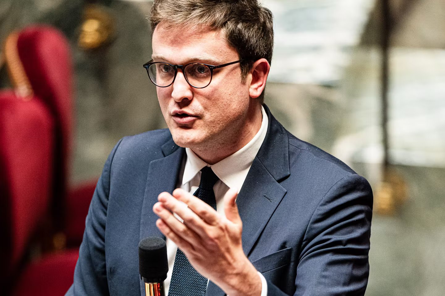 LAssemblee nationale approuve la mesure portant a sept mois la