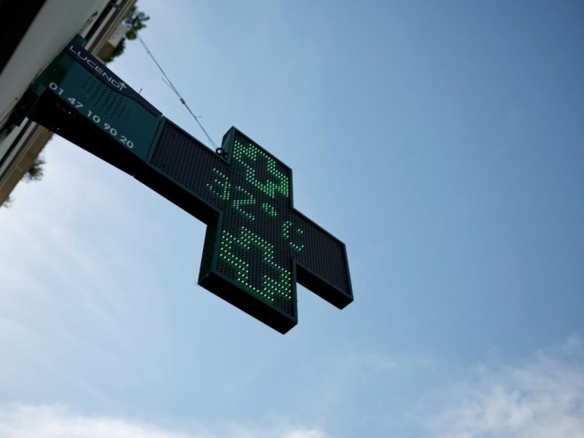 La canicule s'estompe à l'ouest mais se poursuit ailleurs 1 Un thermomètre de pharmacie