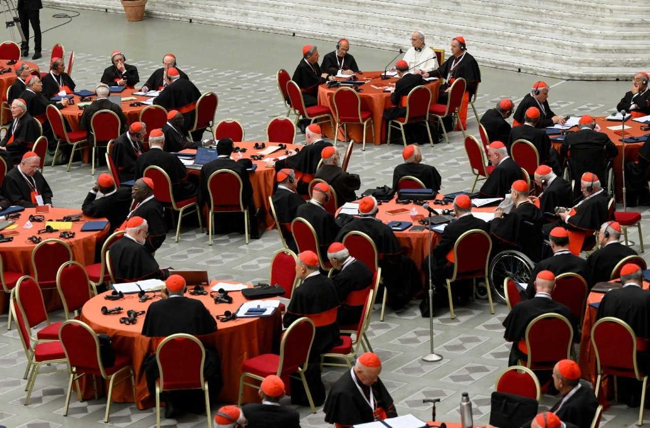 Le Synode publie ses rapports finaux sur la selection des