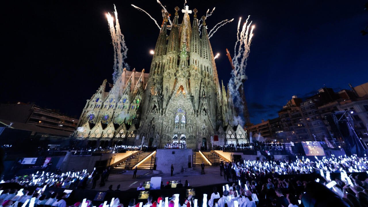 Debut du Mondial le pape a la Sagrada Familia