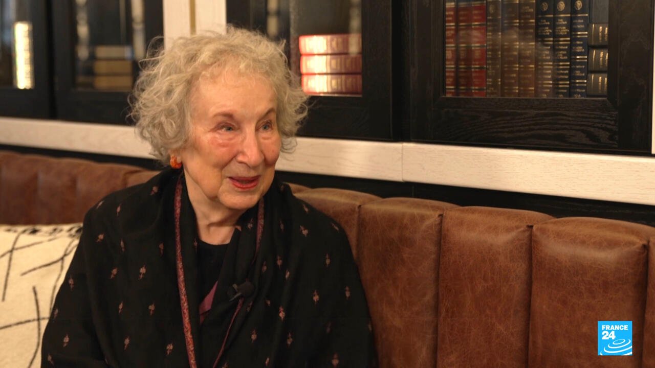 Margaret Atwood : "La Servante écarlate ne ressemble plus à une œuvre de fiction" 1 Margaret Atwood quotLa Servante ecarlate ne ressemble plus a