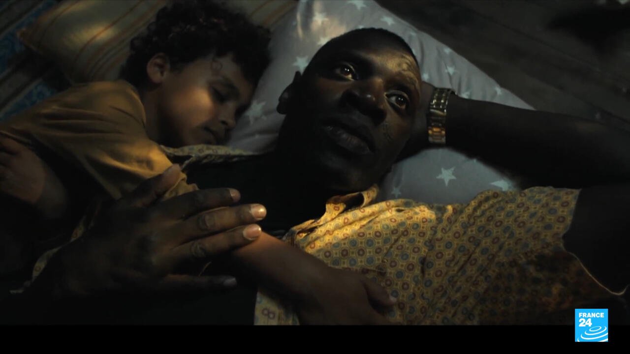 quotLe passagequot Omar Sy dans la peau d039un passeur