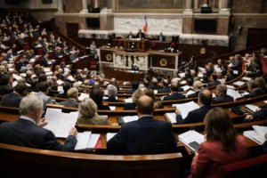 L&rsquo;Assemblée met en suspens le débat sur le budget de l&rsquo;État pour examiner la Sécu